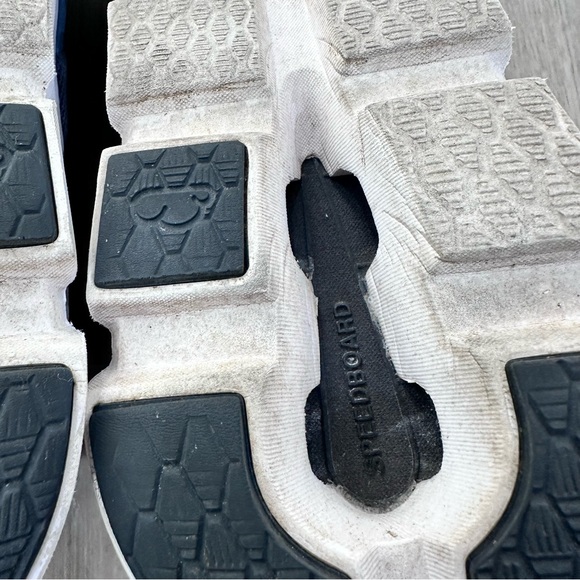 On cloud Cloudrunner sneaker Men’s sneaker size 12 in metal midnight blue black - Picture 8 of 8